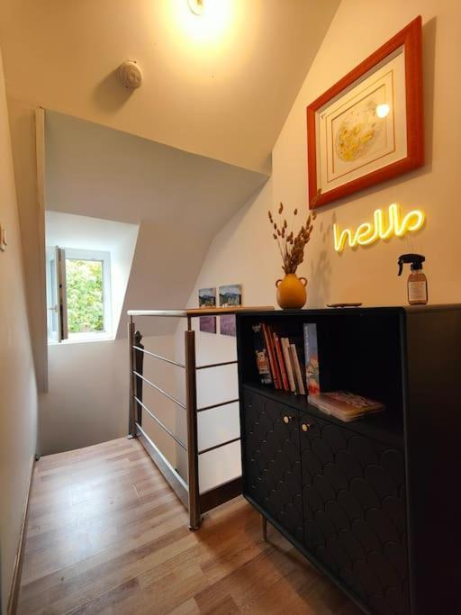 شقة La Feline - Duplex - Vieux Valenciennes - Familial المظهر الخارجي الصورة