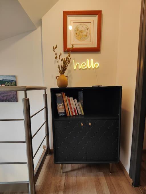 شقة La Feline - Duplex - Vieux Valenciennes - Familial المظهر الخارجي الصورة