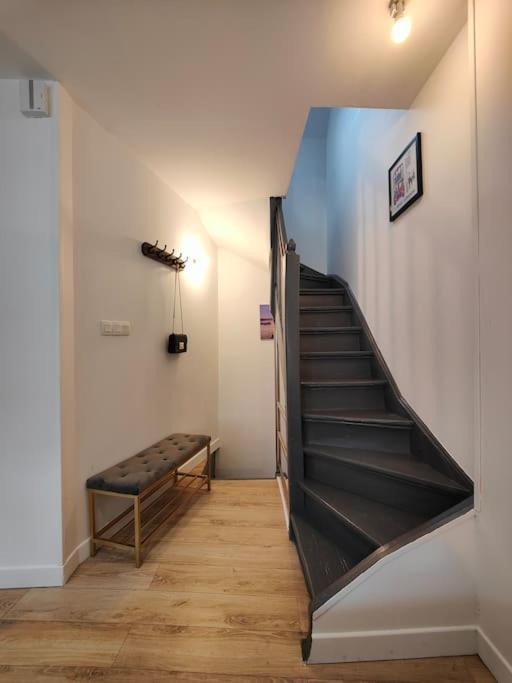 شقة La Feline - Duplex - Vieux Valenciennes - Familial المظهر الخارجي الصورة